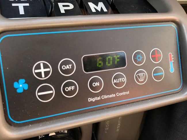 Beechcraft Bonanza G36 climate controls