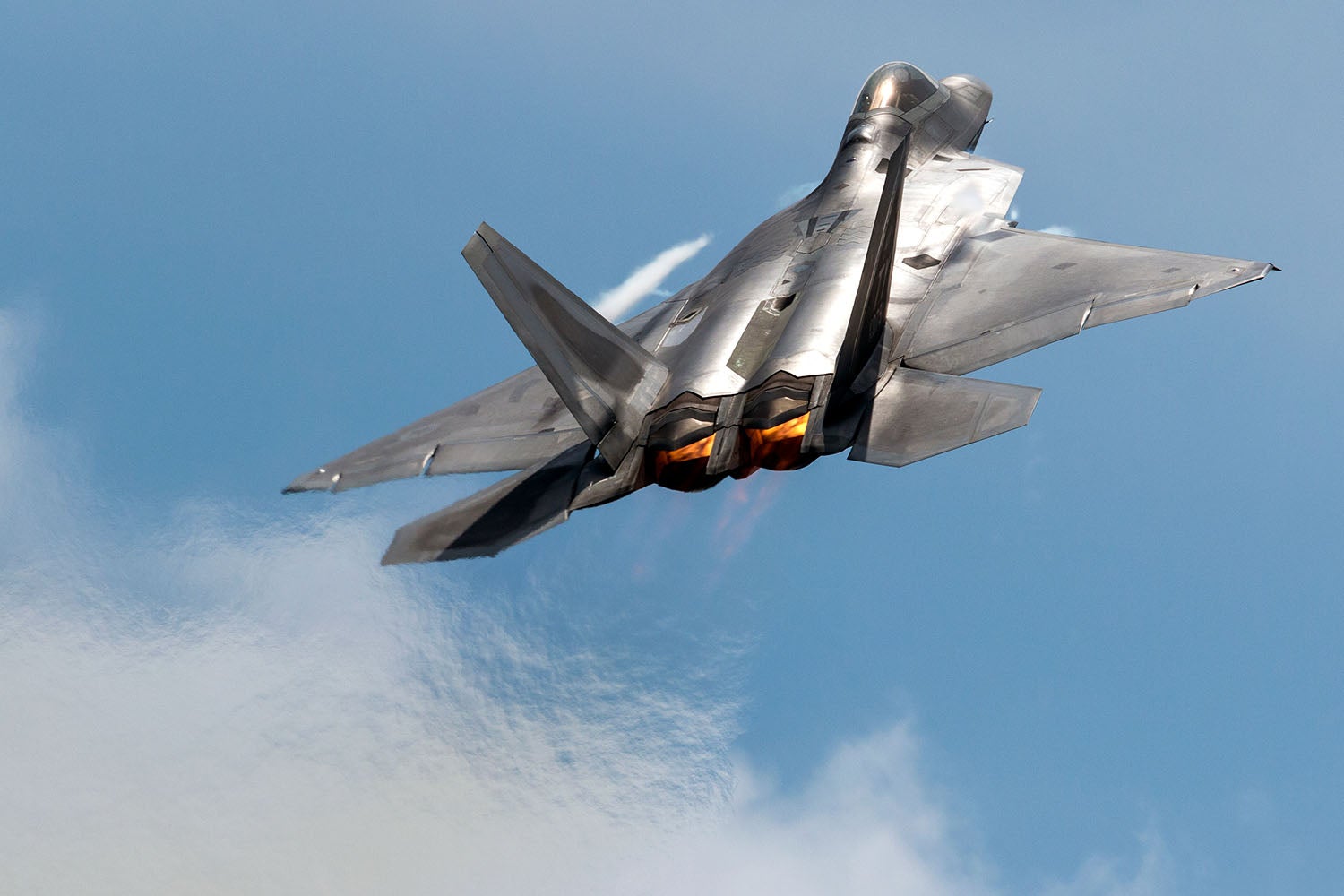 F-22 Raptor Crashes In Florida - Plane & Pilot Magazine