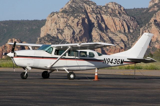 The Cessna 207 was a weird airplane that was super popular.