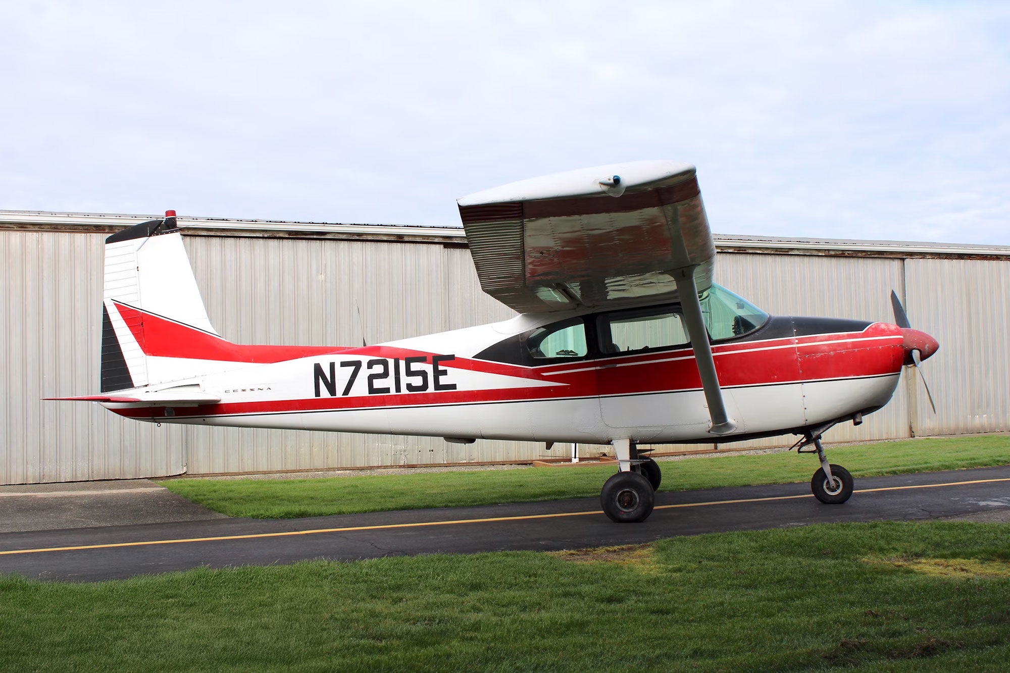 n7215e cessna 182 for sale