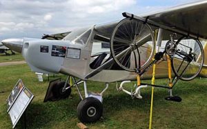 Murphy Aircraft is back with their new Radical, complete with dual bicycle racks. Designer Darryl Murphy is a cycling enthusiast.