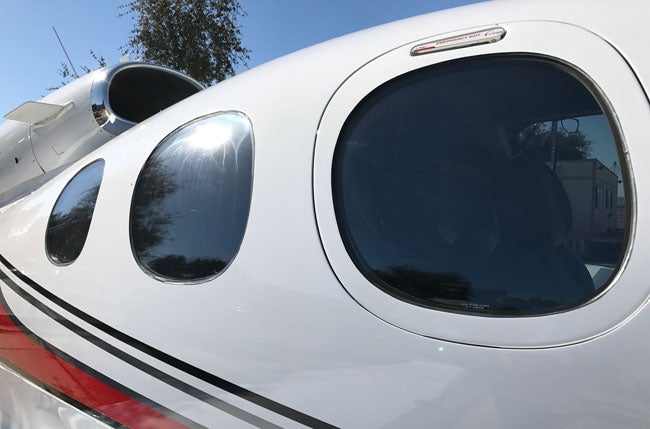 Cirrus SF50 Vision Jet windows