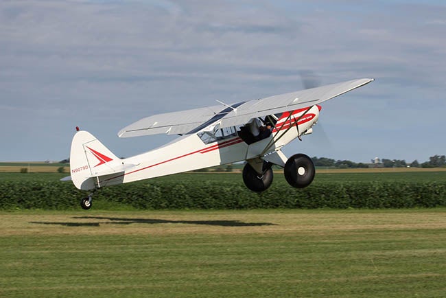 Super Cub taking off. 