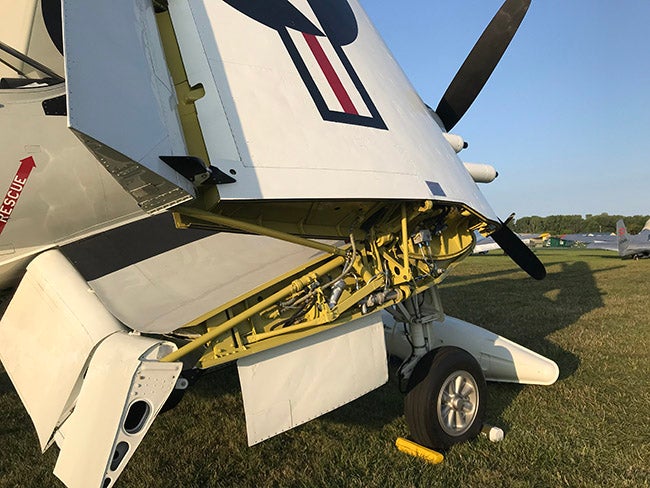 Wing Folding Corsair