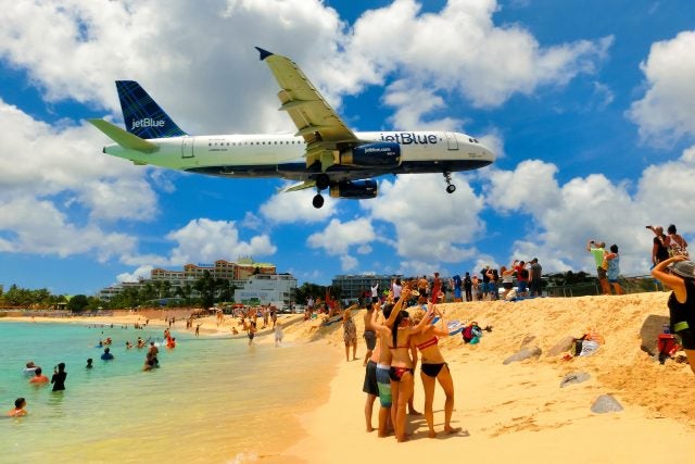 Jet Blue, Saint Martin