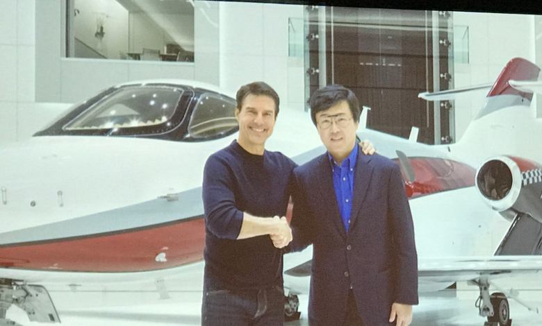 Tom Cruise and Honda Aircraft President and CEO Michimasa Fujino