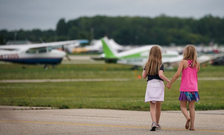 Kids at EAA AirVenture Oshkosh