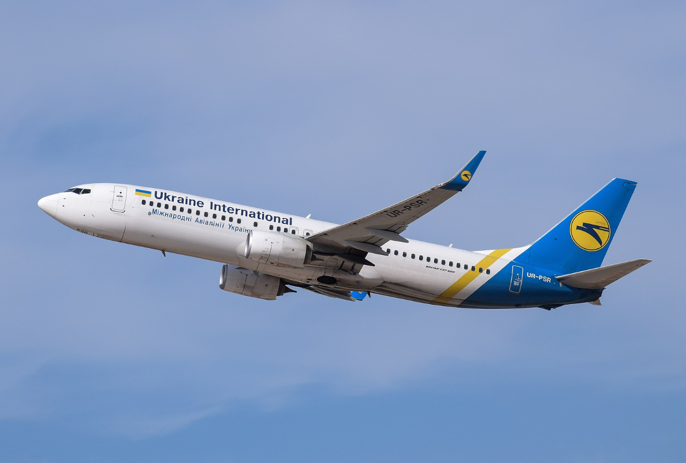 Ukraine International Boeing 7373-800