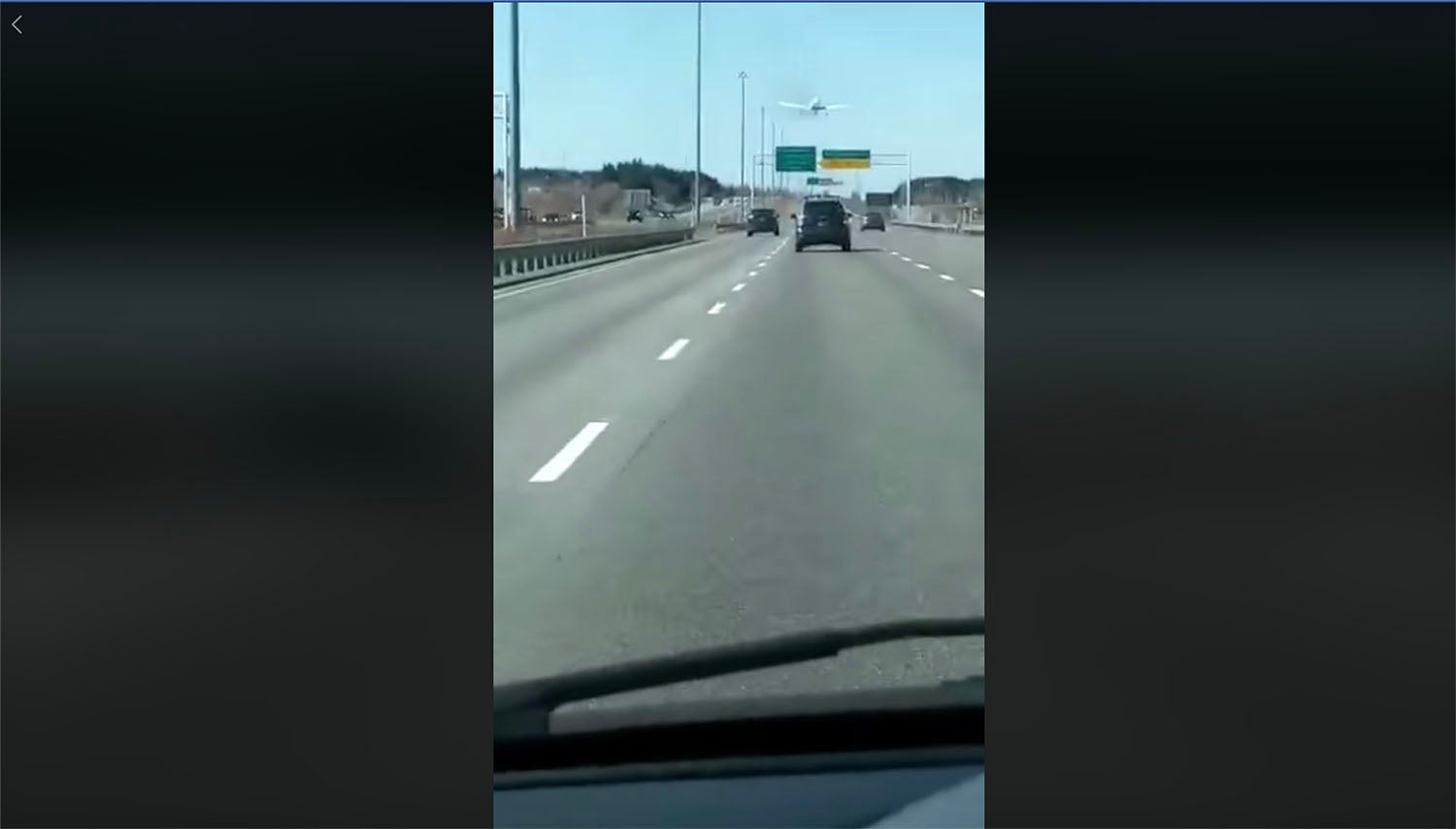 Video footage of a Cherokee making an emergency landing.
