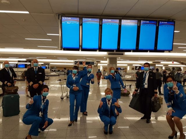The crew of KLM flight KL 621