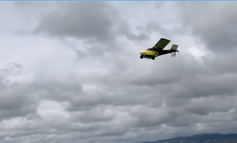 Aerocar in flight