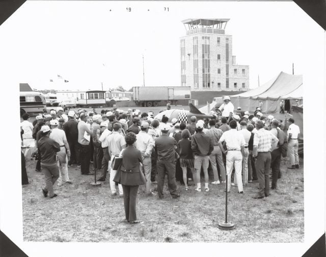 Aircraft designer extraordinaire and professional pitch man Jim Bede