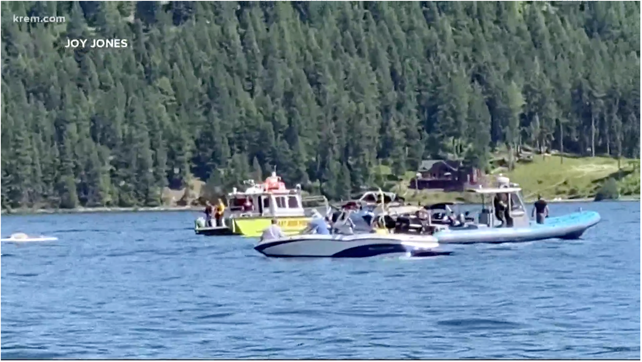 A screenshot of KREM's news coverage of the plane crash a Lake Coer d'Alene in Idaho.