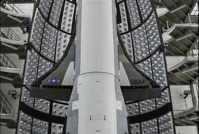 The Boeing x-37B received the Collier Trophy.