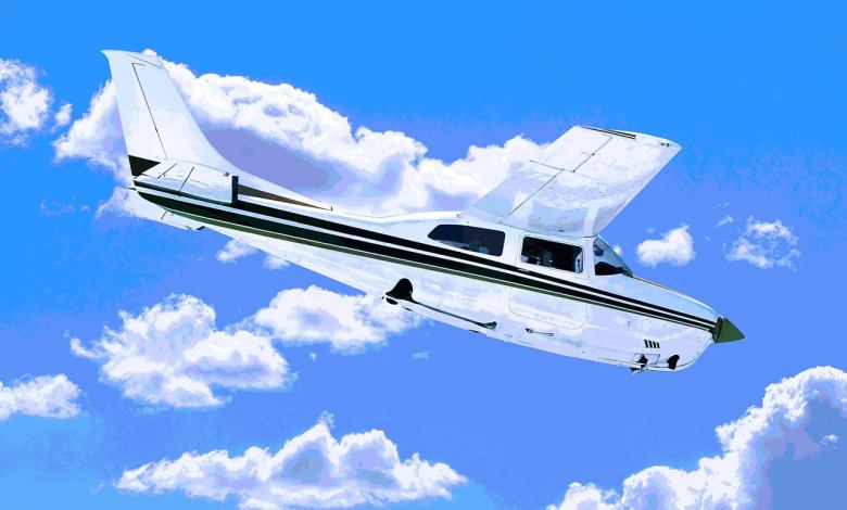 A Cessna 210 Descending