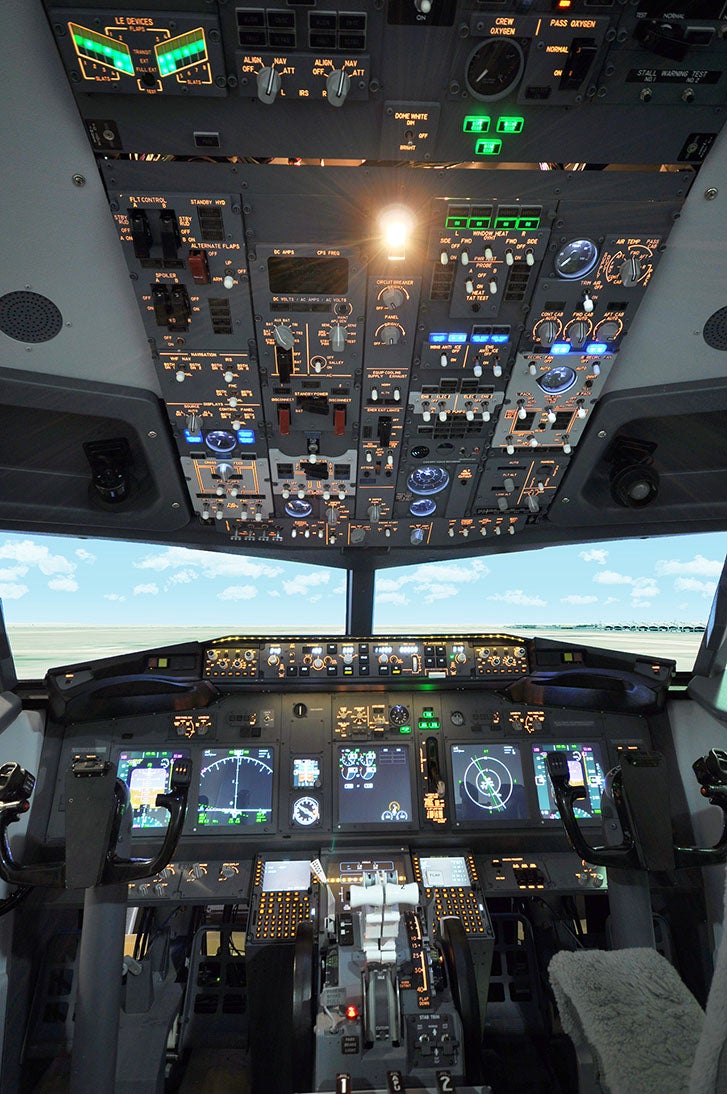 Boeing 737 Cockpit
