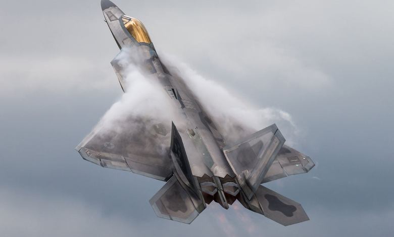 With the announcement by the United States Air Force that it was already in flight tests with a brand new, never seen Sixth Generation fighter jet, Fifth Generation jets, like this F-22 Raptor, might soon be relegated to second string.