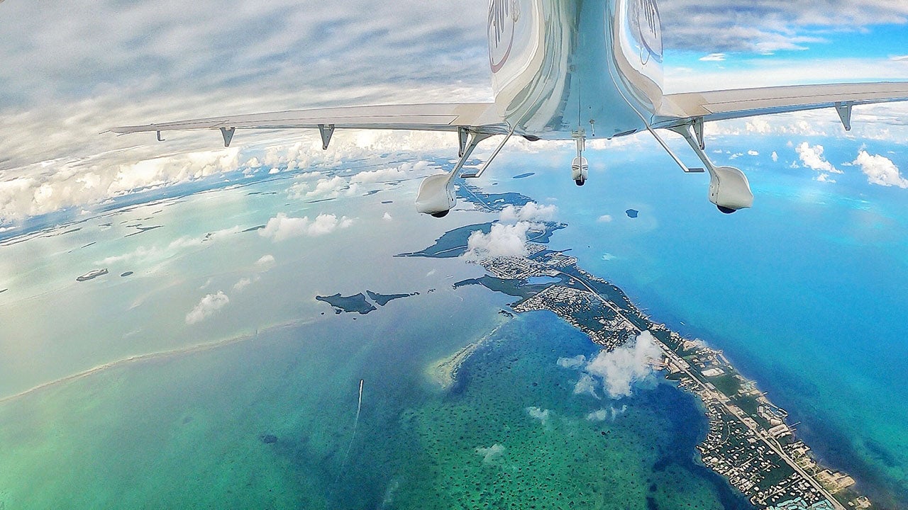 A Dreamy Airplane Island Scene . Photo by Eduardo Aching
