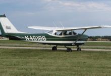 A 1968 Cessna 172 with its distinctive original Cessna factory paint scheme. Early 172s came in bare metal with contrasting paint. Later ones, like this pretty example, are better protected from corrosion, both inside and out. Photo courtesy of wikipedia, Flugkerl2.