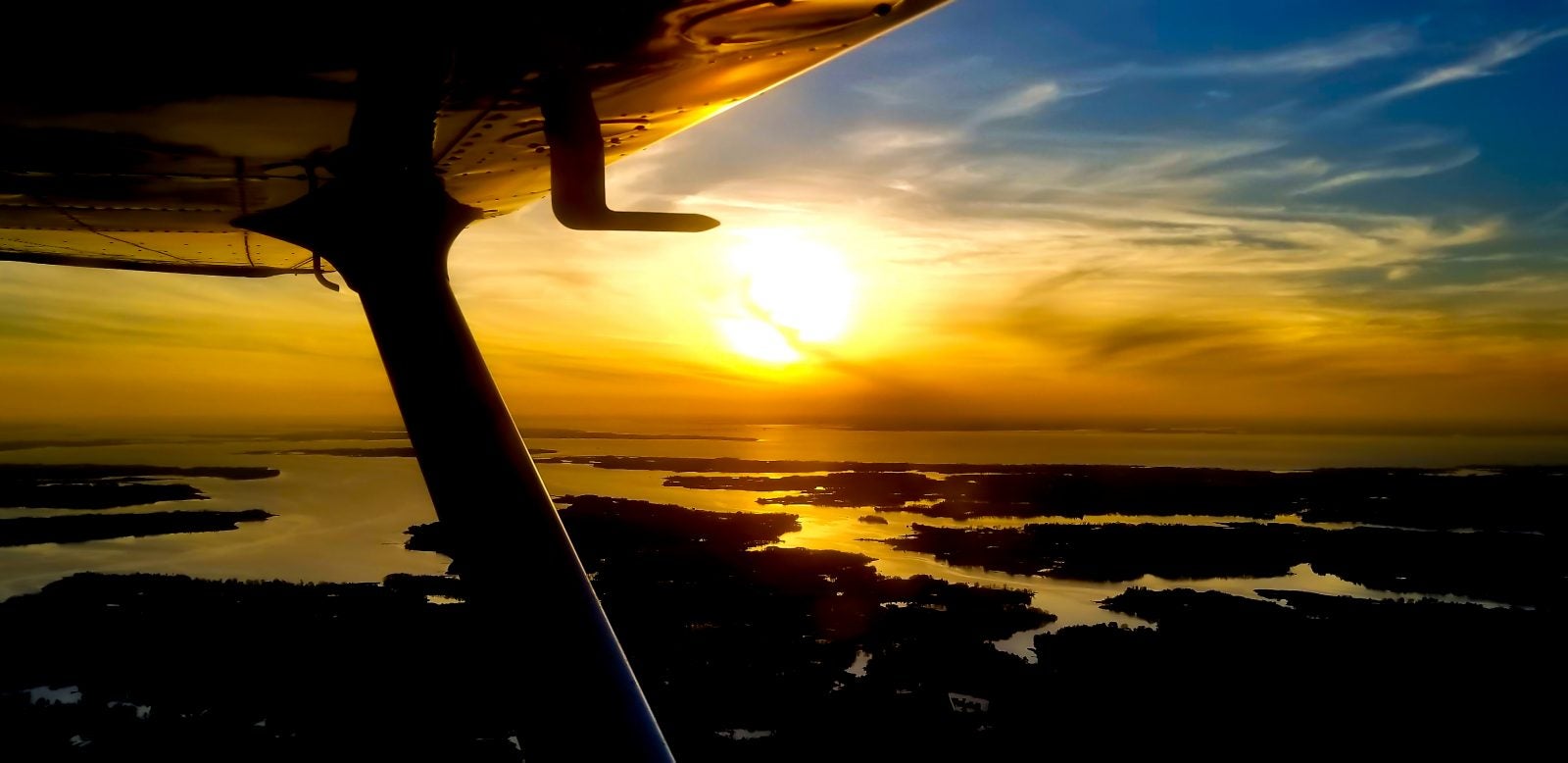 Wingtip Wonders Photo Contest