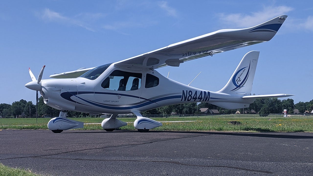 Flight Design F2 Gets FAA Approval For S-LSA