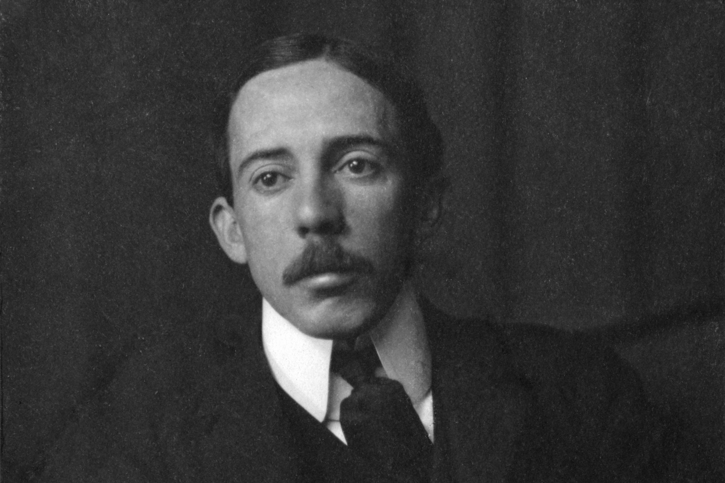 Alberto Santos-Dumont. Photo by Photo By Zaida Ben-Yusuf, Public Domain, Via Wikimedia Commons.