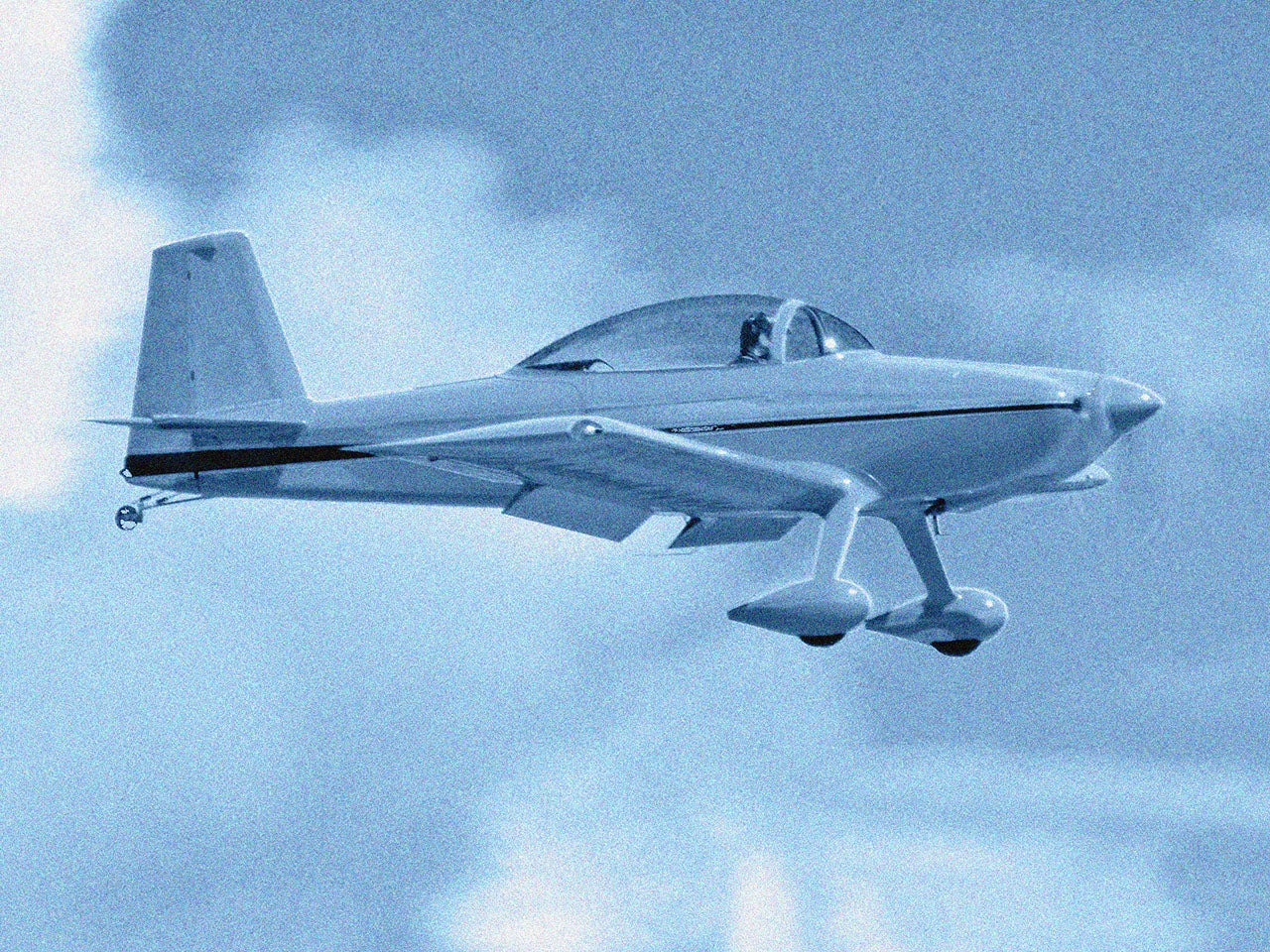 An RV-8 similar to the accident airplane. The model, a speedy and maneuverable kit plane, is one of the most popular kits ever.