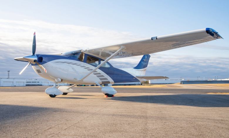 Textron Turbo Skylane