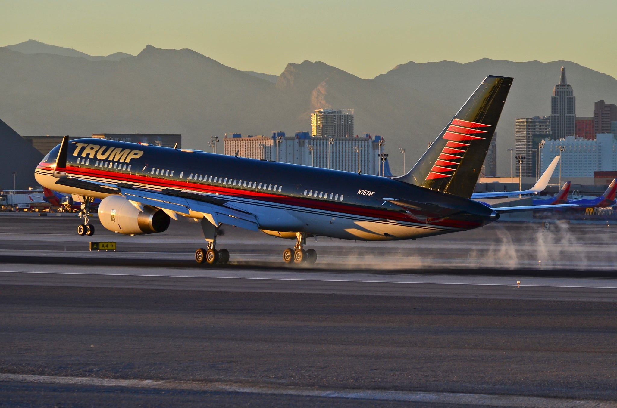 Donald Trump Jet Emergency Landing