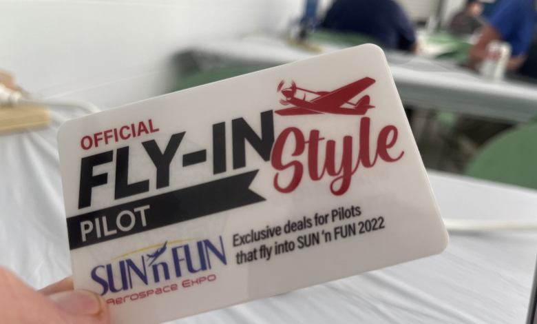 Fly-In Style Card
