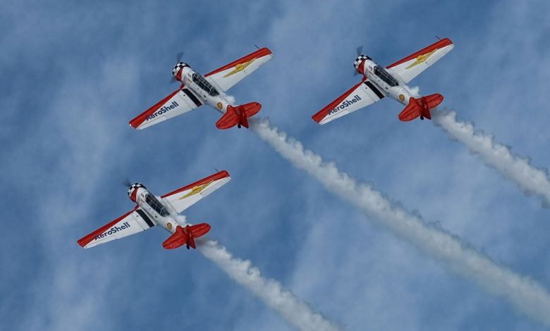 Aeroshell Team - Oshkosh AirVenture Tuesday 2022