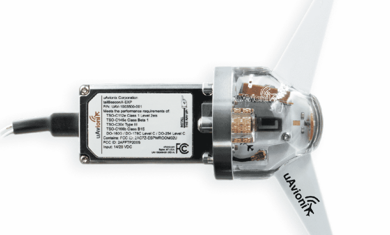 uAvionix tailBeaconXÂ