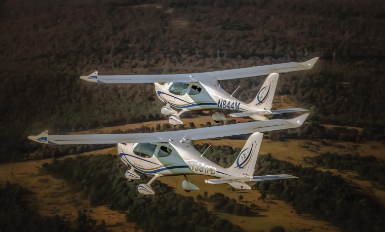 Flight Design F2 formation