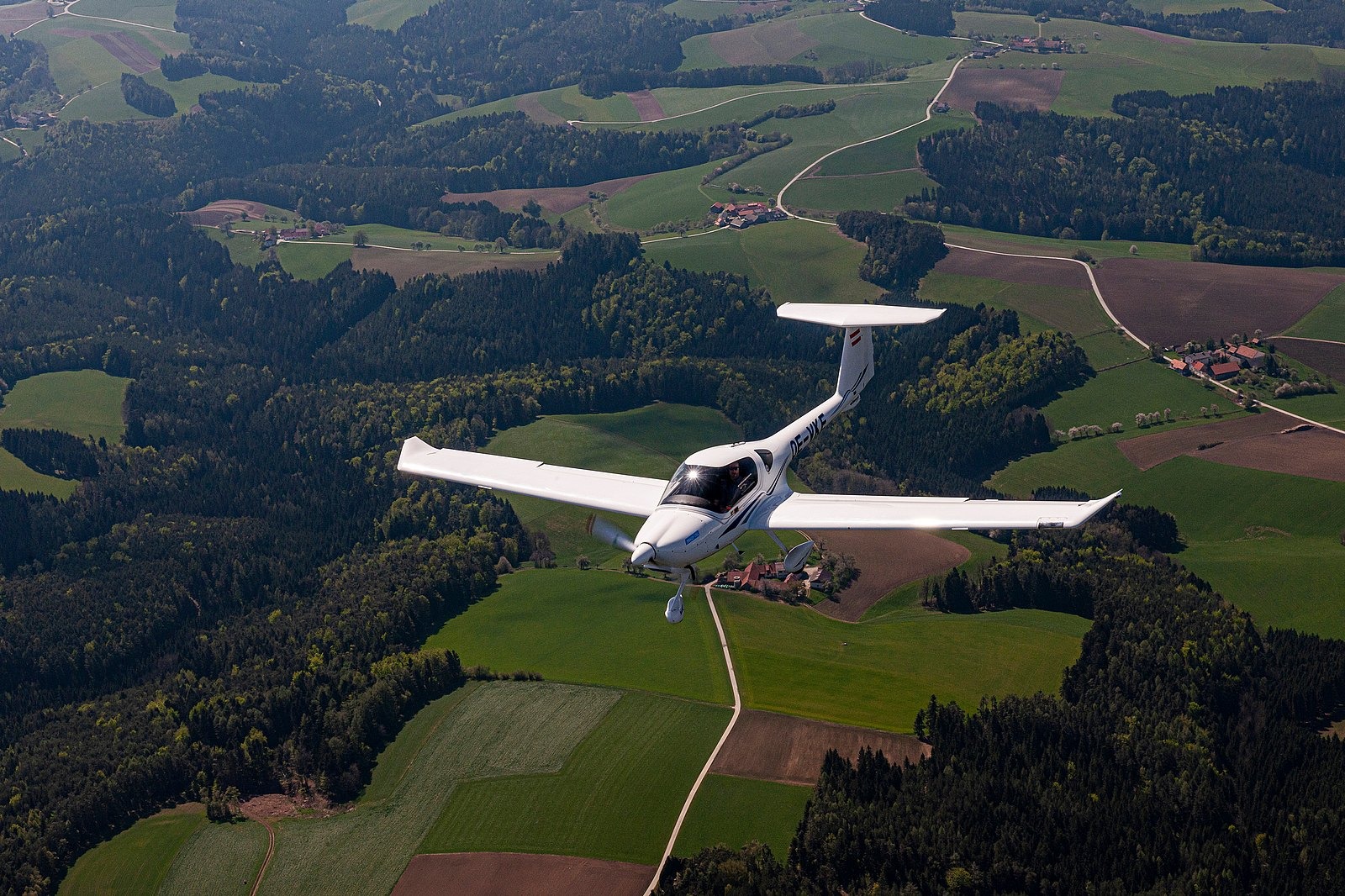[Credit: Diamond Aircraft]