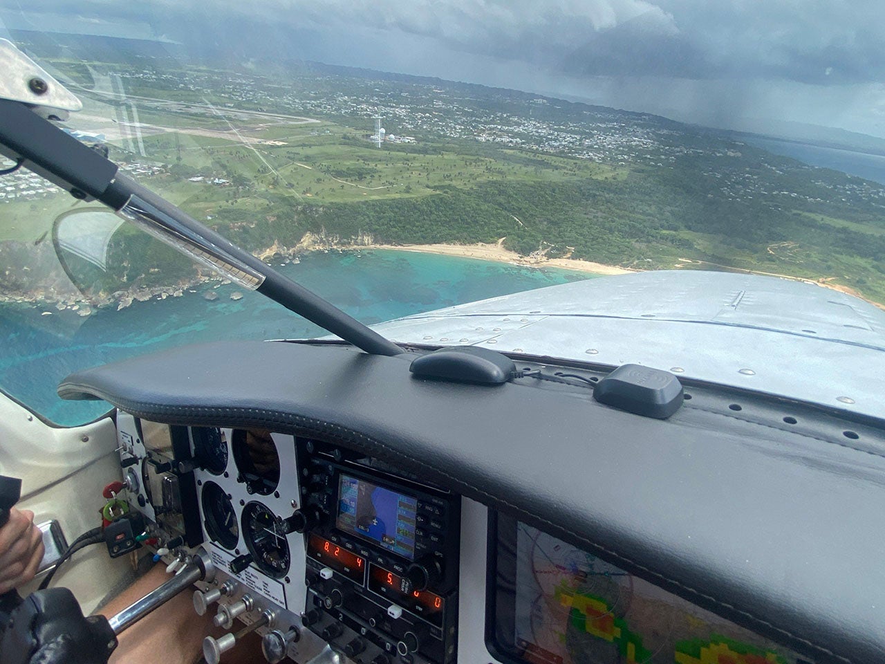 Flying With Strangers You Meet On The Internet