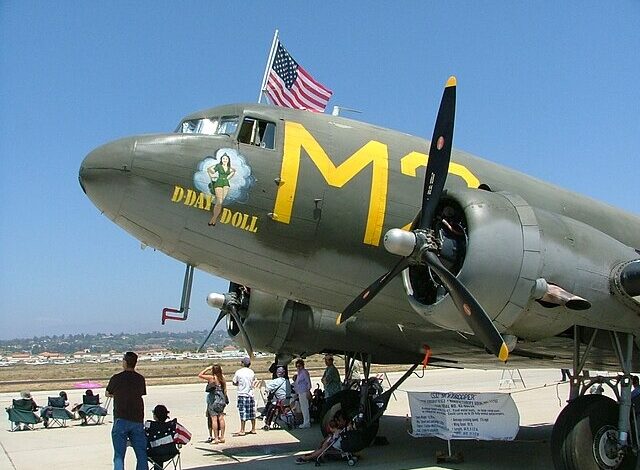 A Douglas C-53c Sky Trooper at the 2008 Camarillo AirShow [Credit: Wikimedia Commons]
